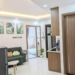 Cozy Apartment W/ 2 Private Br & Free Bike Parking